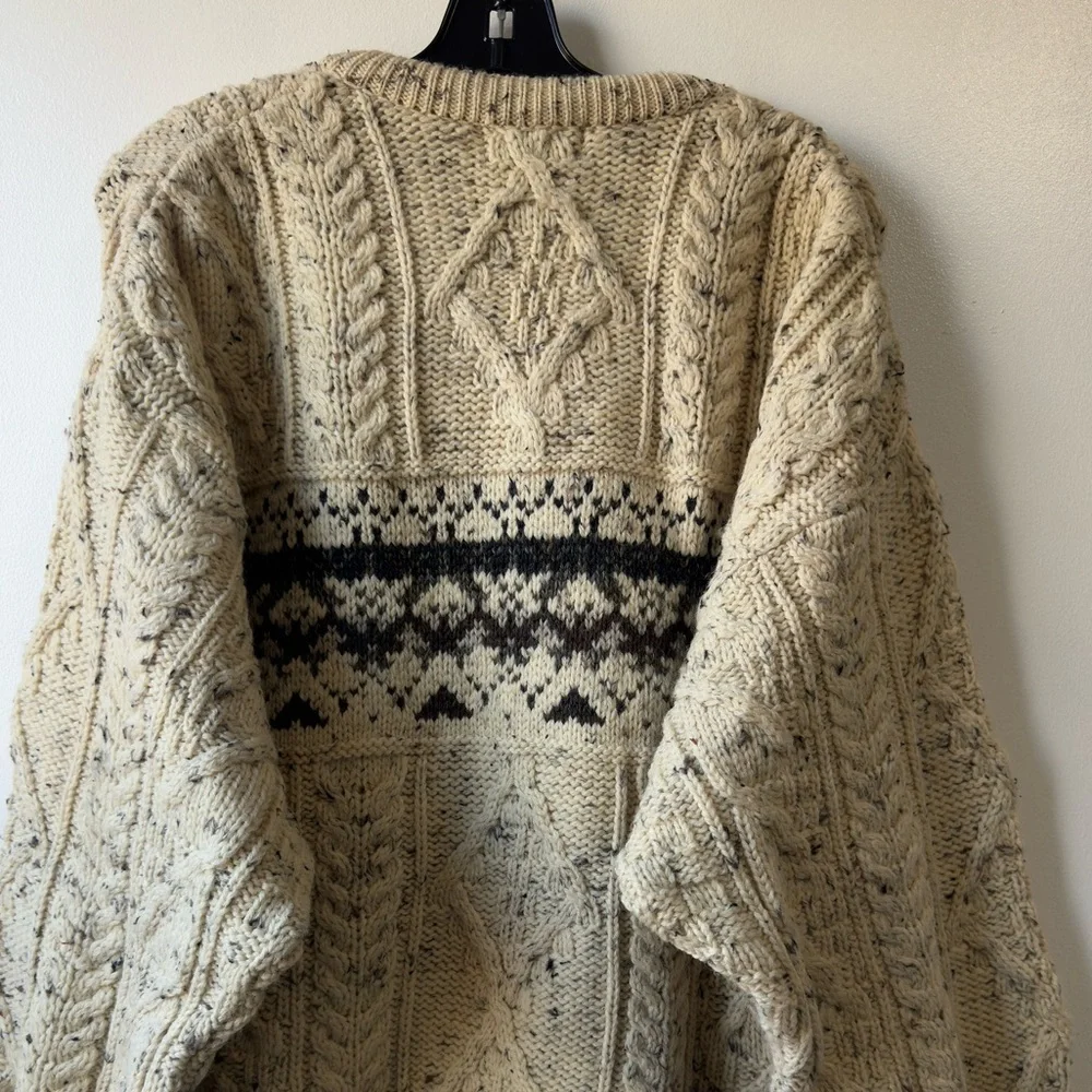 EMS Men’s Vintage V-Neck Sweater Sz M